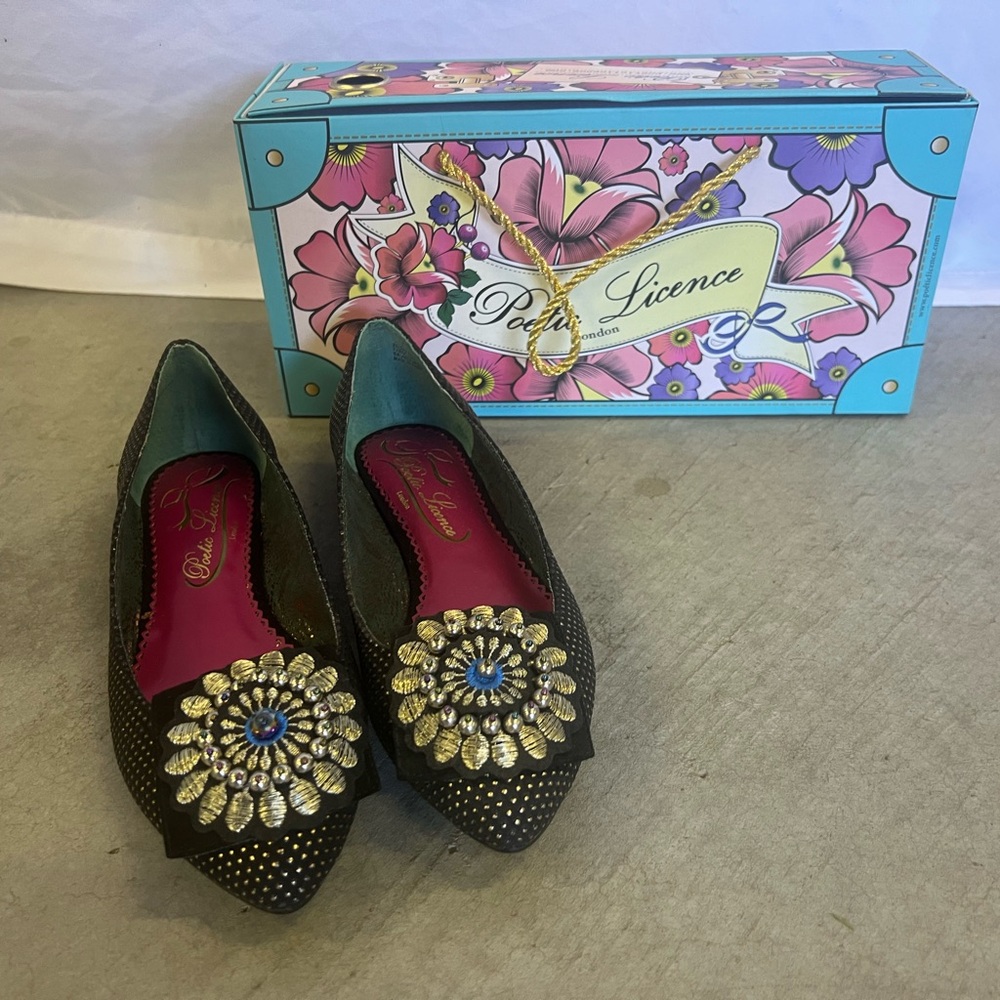 Poetic license Zelda’s zing size medium 6 1/2